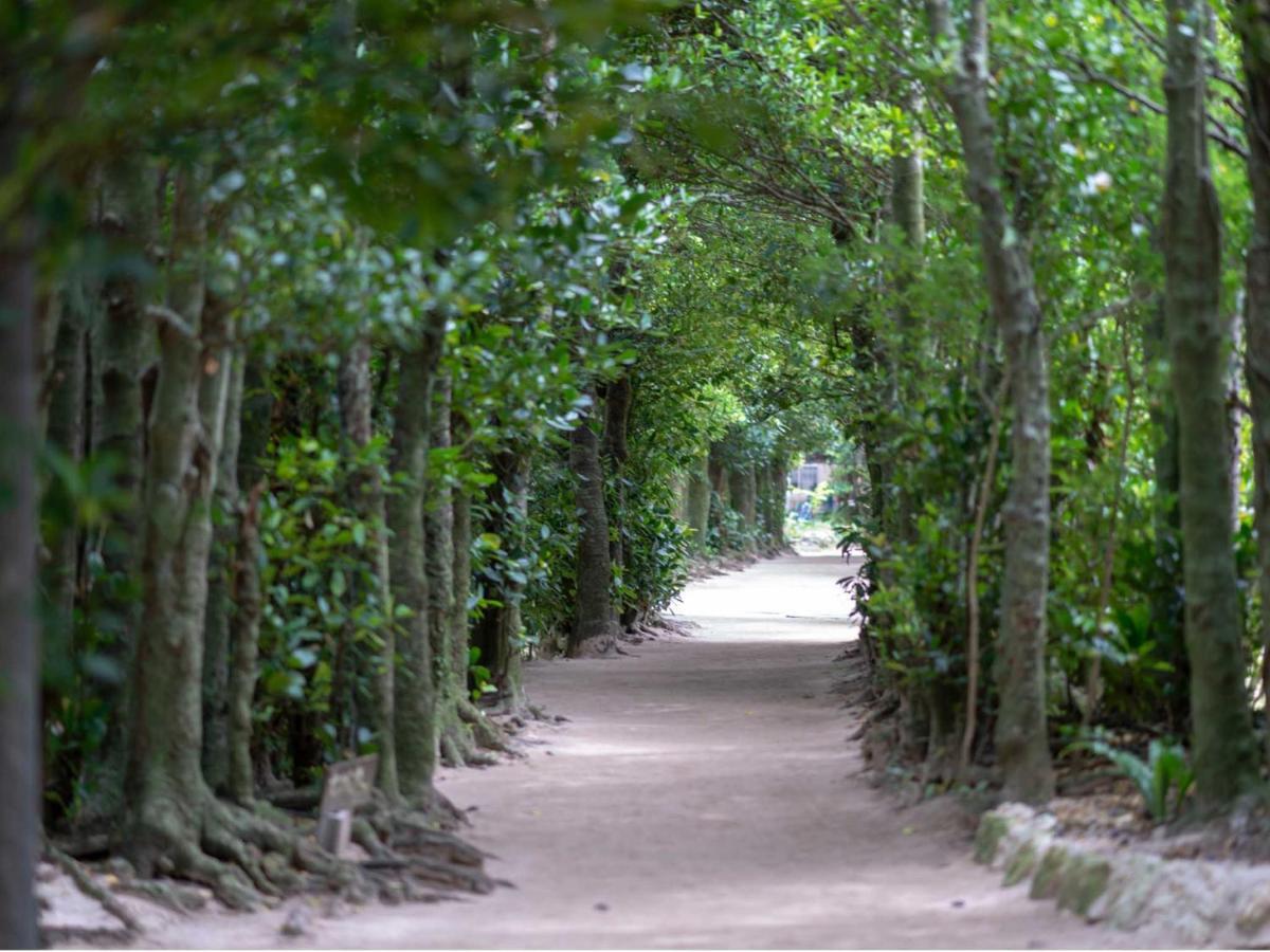 Hotel Palm Tree Hill Okinawa Exterior photo